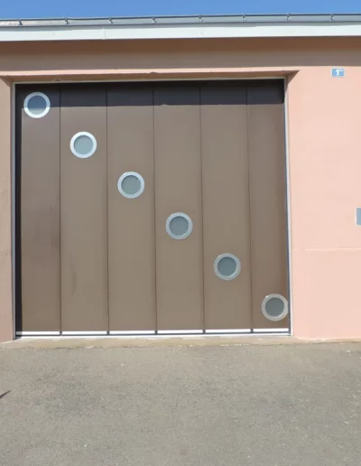 Porte de garage 13