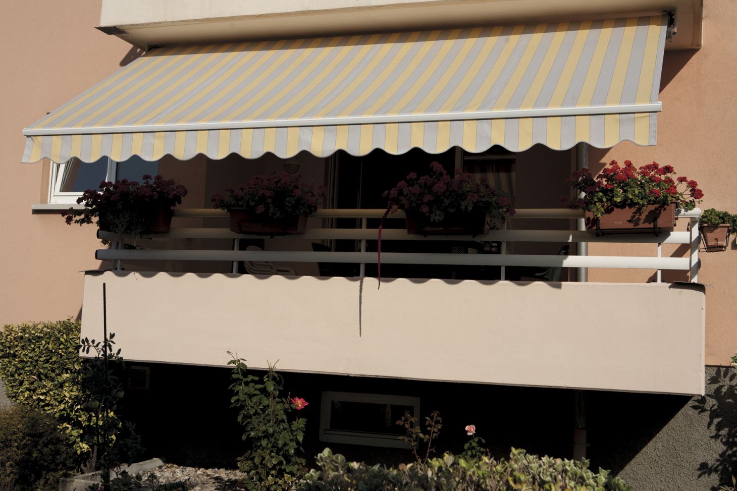 Nos Stores - Toit Mon Toit