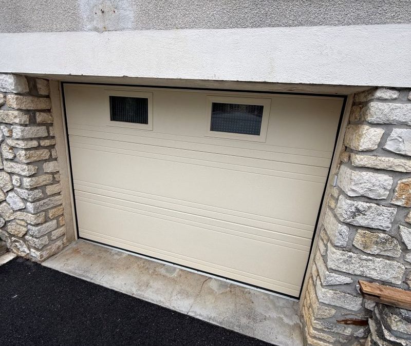 Installation d&rsquo;une porte de garage sectionnelle