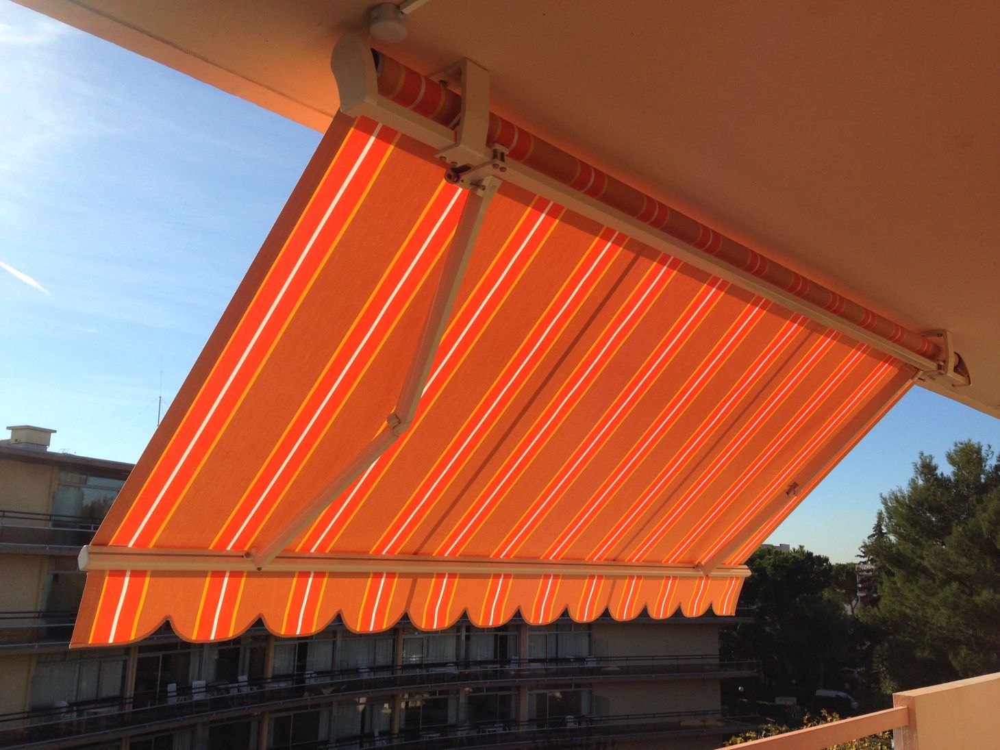 Nos Stores - Toit Mon Toit