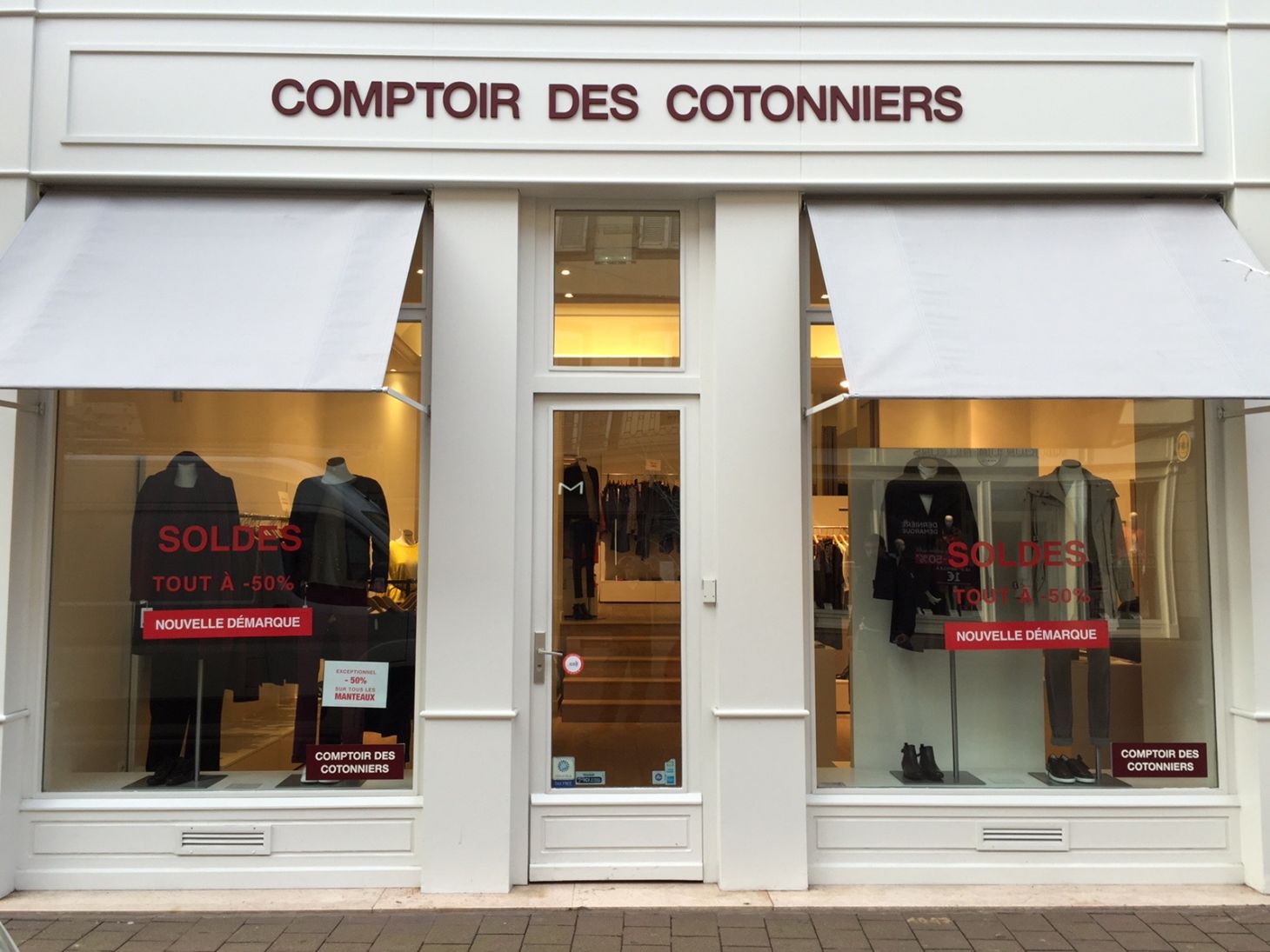 Nos Stores - Toit Mon Toit