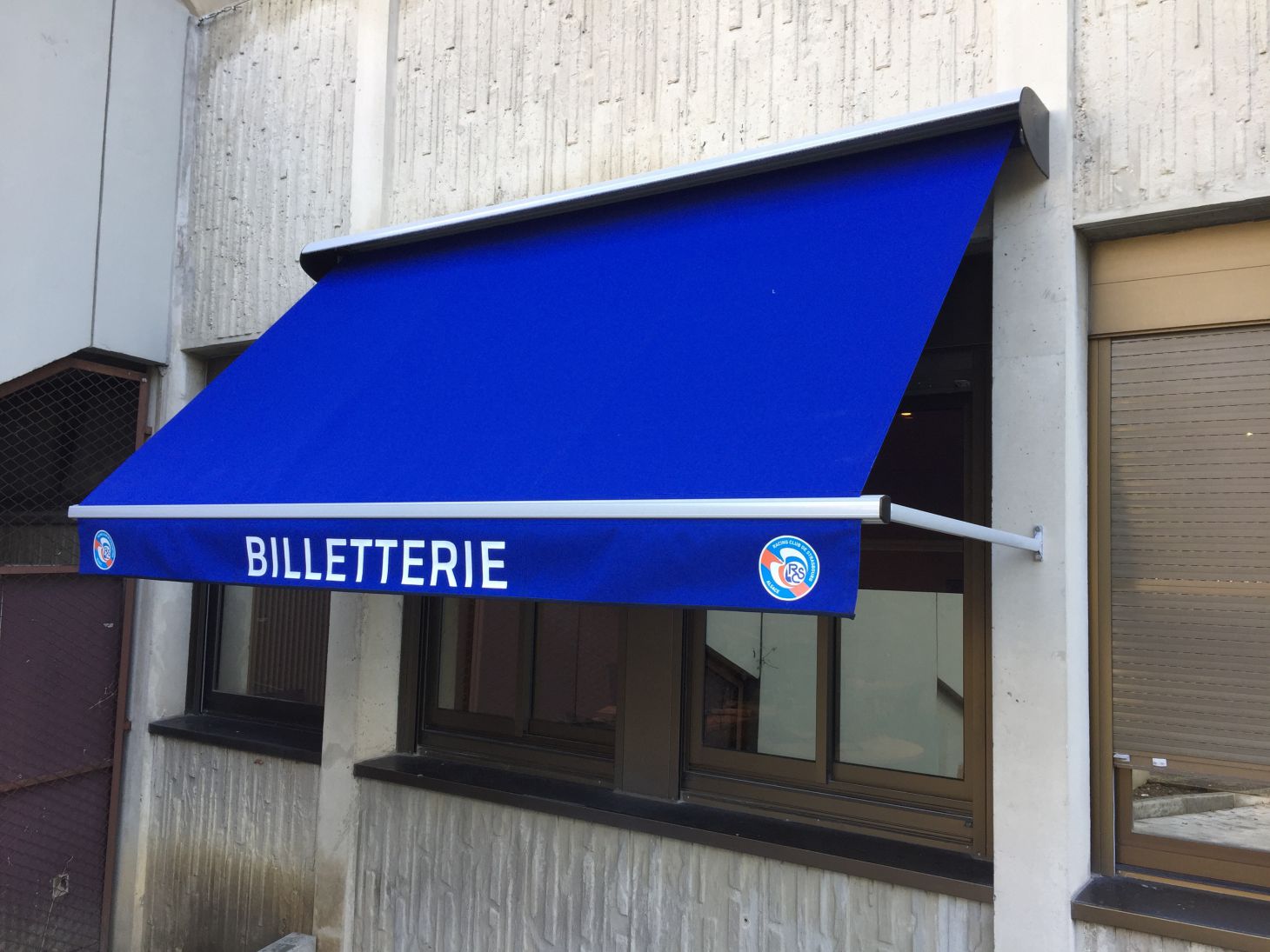 Nos Stores - Toit Mon Toit