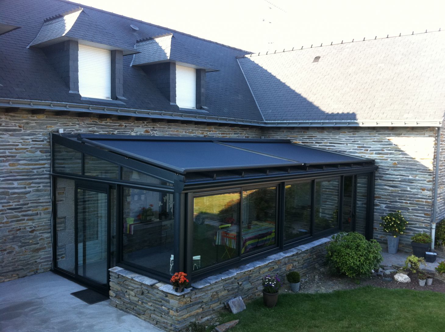 Nos Stores - Toit Mon Toit