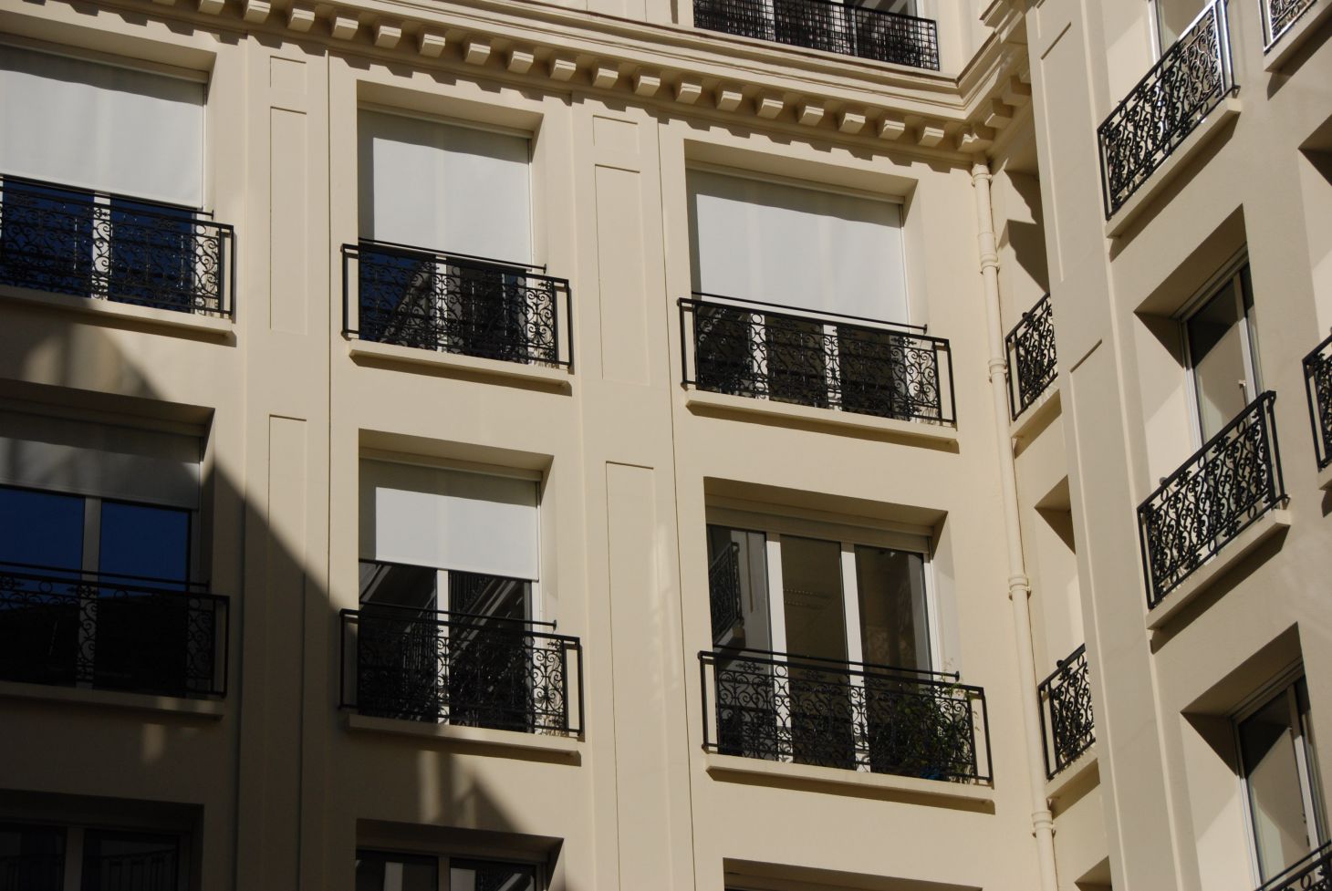 Nos Stores - Toit Mon Toit