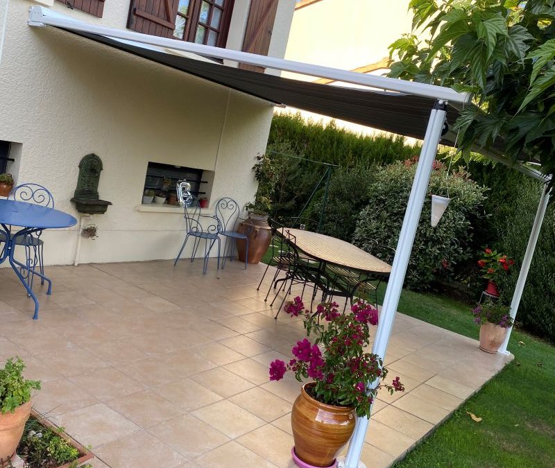 NOS INSTALLATIONS RECENTES Pergola NEO – Élégance et confort extérieur