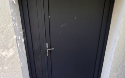 Blog Installation d’une porte de service tiercée